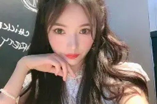 别吹了!三亚盛典网红生图一个比一个惨姚安娜却靠真实圈粉无数 别吹了!三亚盛典网红生图一个比一个惨姚安娜却靠真实圈粉无数